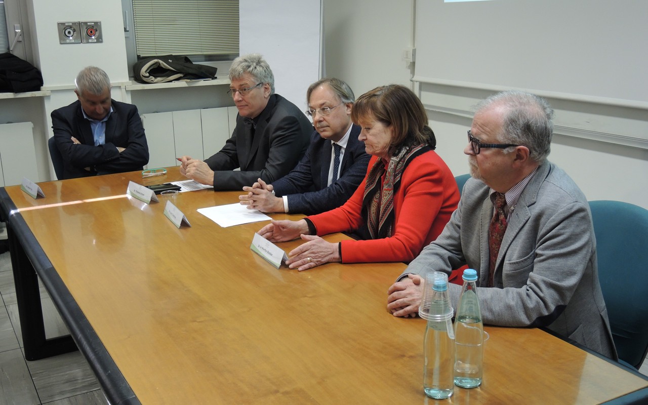 Dott. Luca Calabrese 10