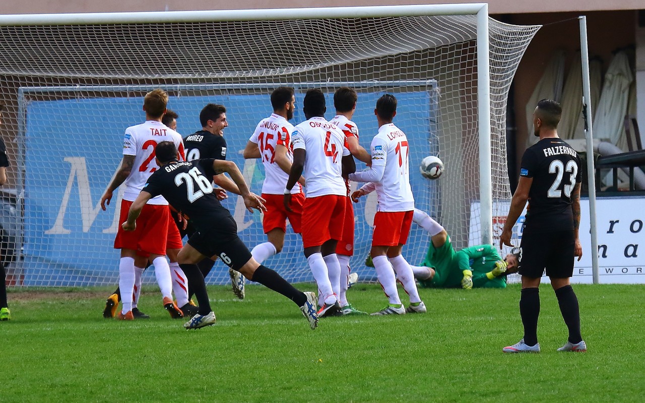 Il gol di Garofalo su punizione