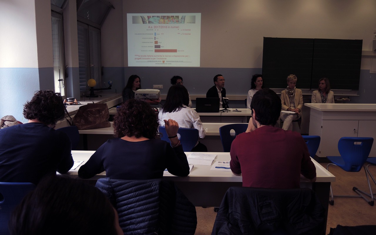 conferenza stampa novita scuola