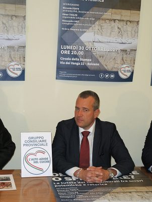 Alessandro Urzì su piazza Tribunale