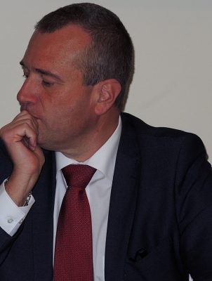 Alessandro Urzì su piazza Tribunale