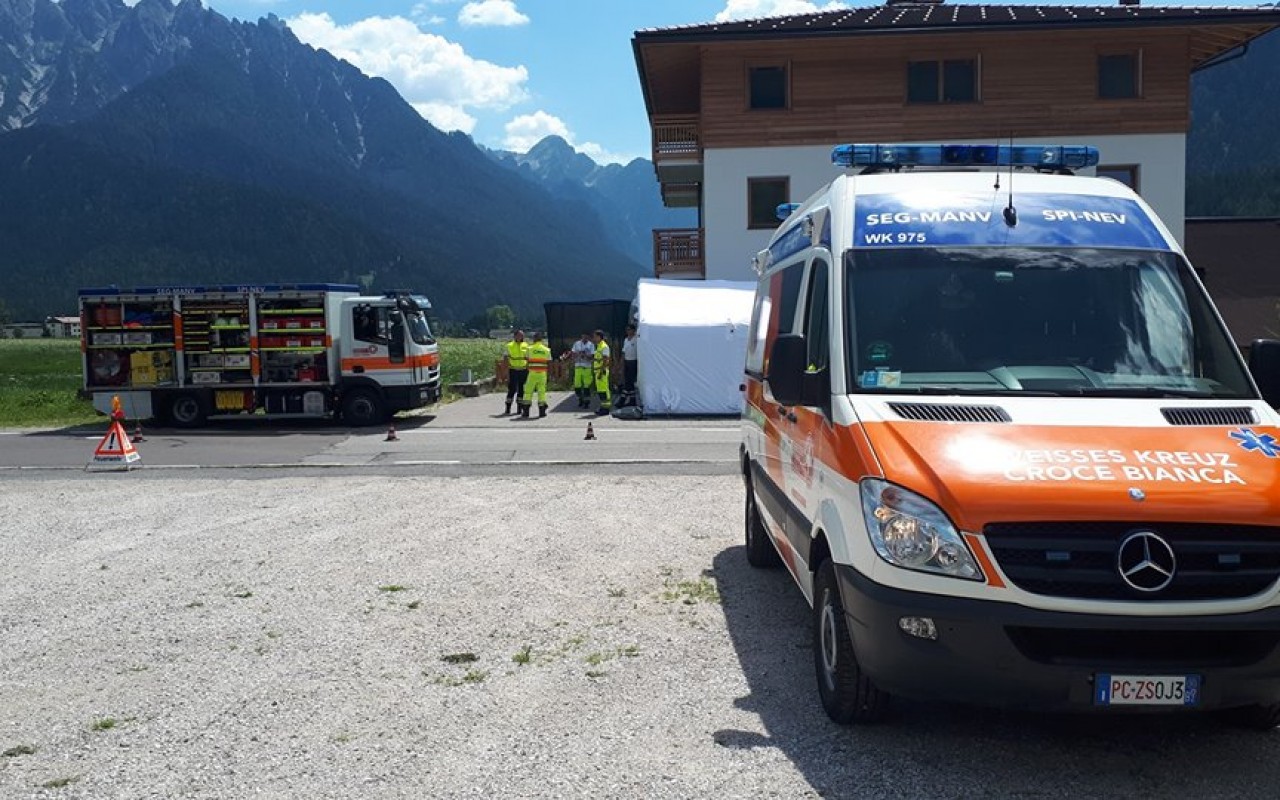 37895816_1052471154907385_5934361234915721216_n