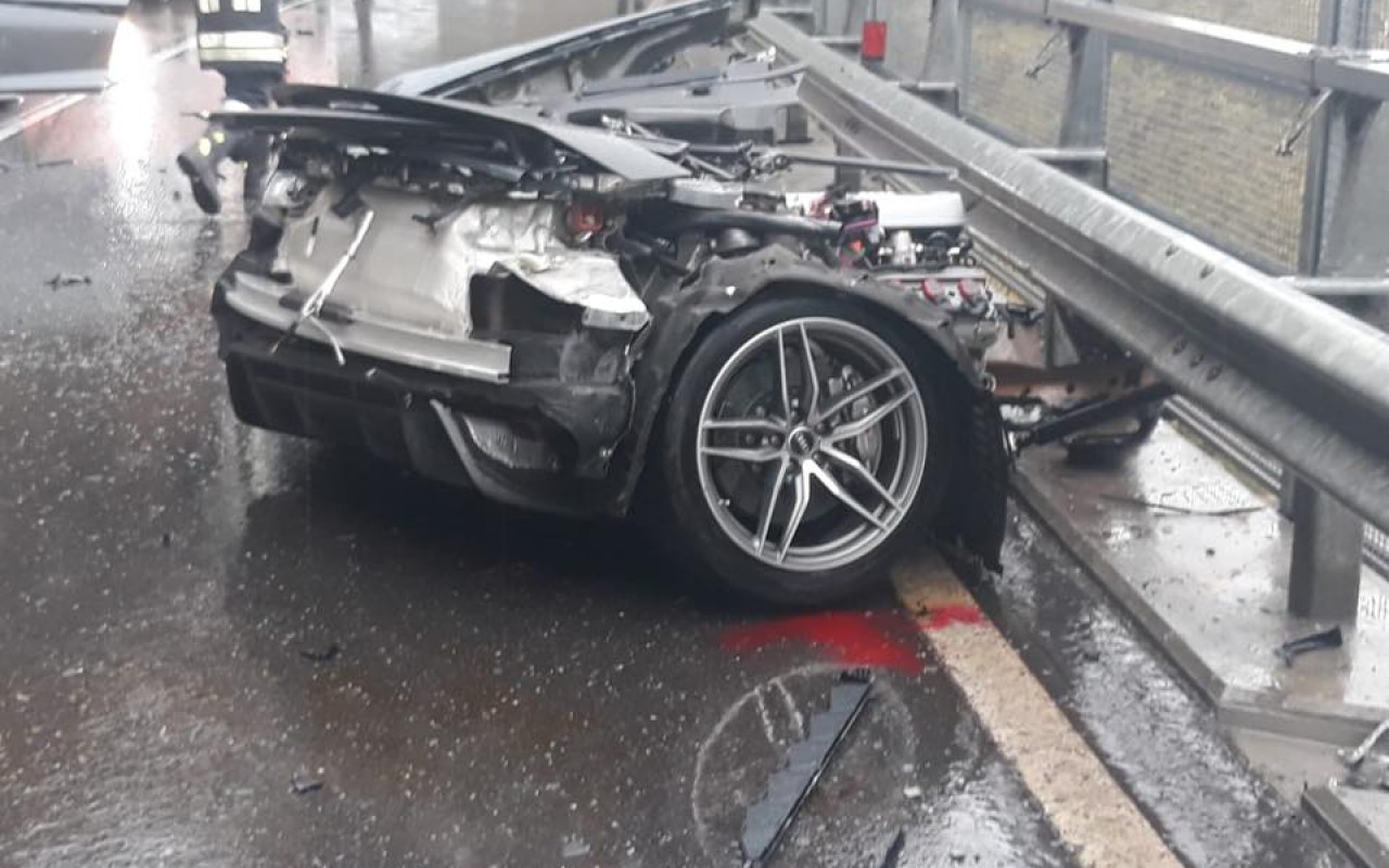 43766872_2139637109404301_615072778877403136_n