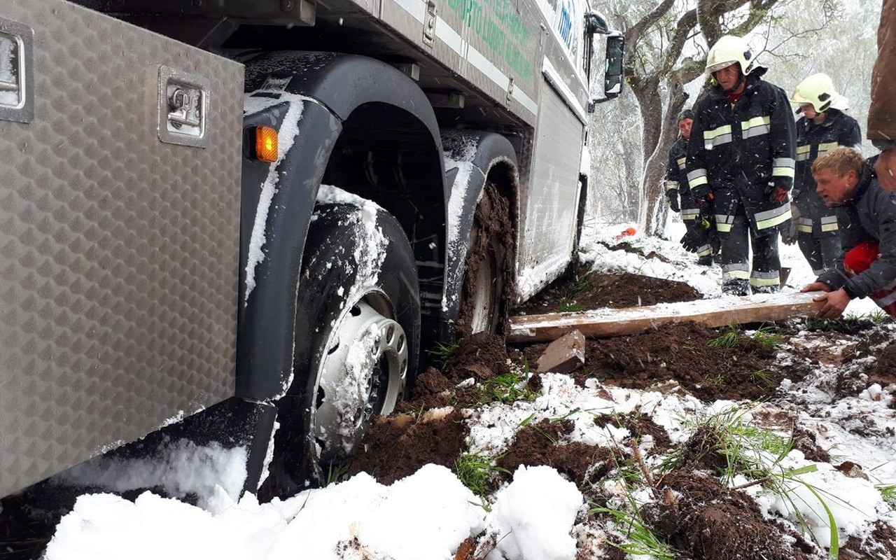 Vigili del Fuoco – Neve Maggio 7