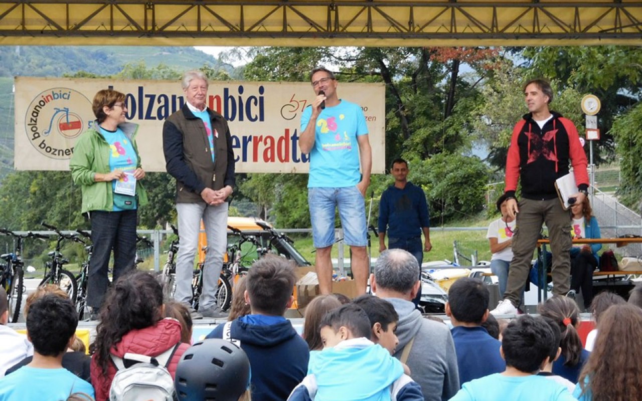 71213667_1421616147987281_8563433466962640896_n