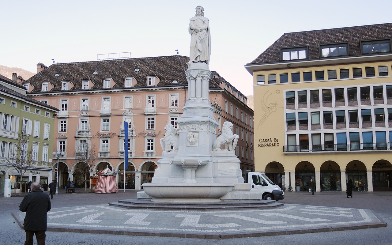 Piazza Walther – 5