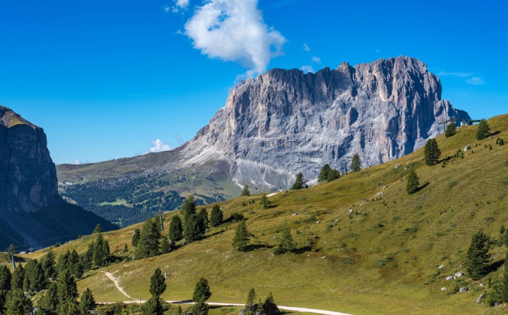 ALPINISTA MORTO PER UNA CADUTA SUL SASSOLUNGO - Radio NBC Rete Regione
