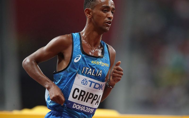 TRIONFO NELLA MARATONA, CRIPPA FA LA STORIA A PARIGI