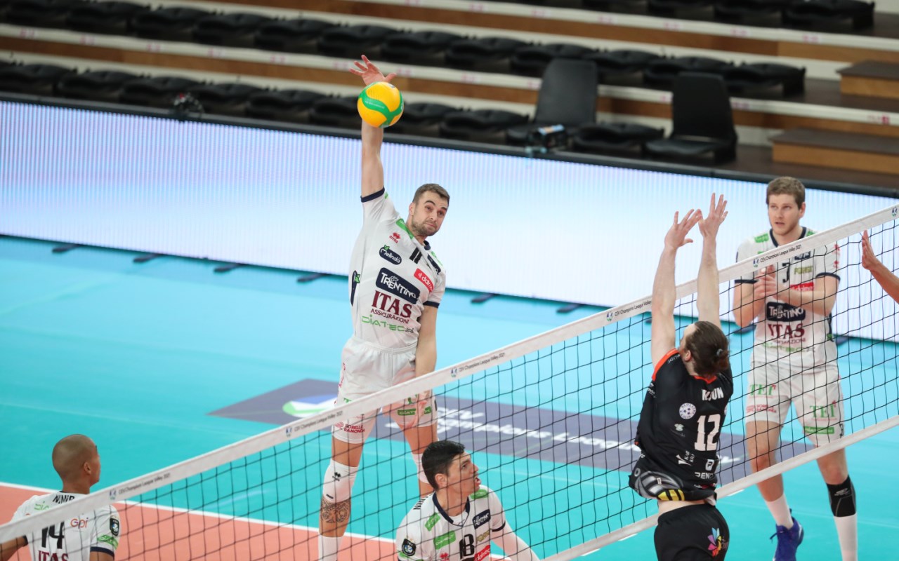 Dick Kooy in attacco