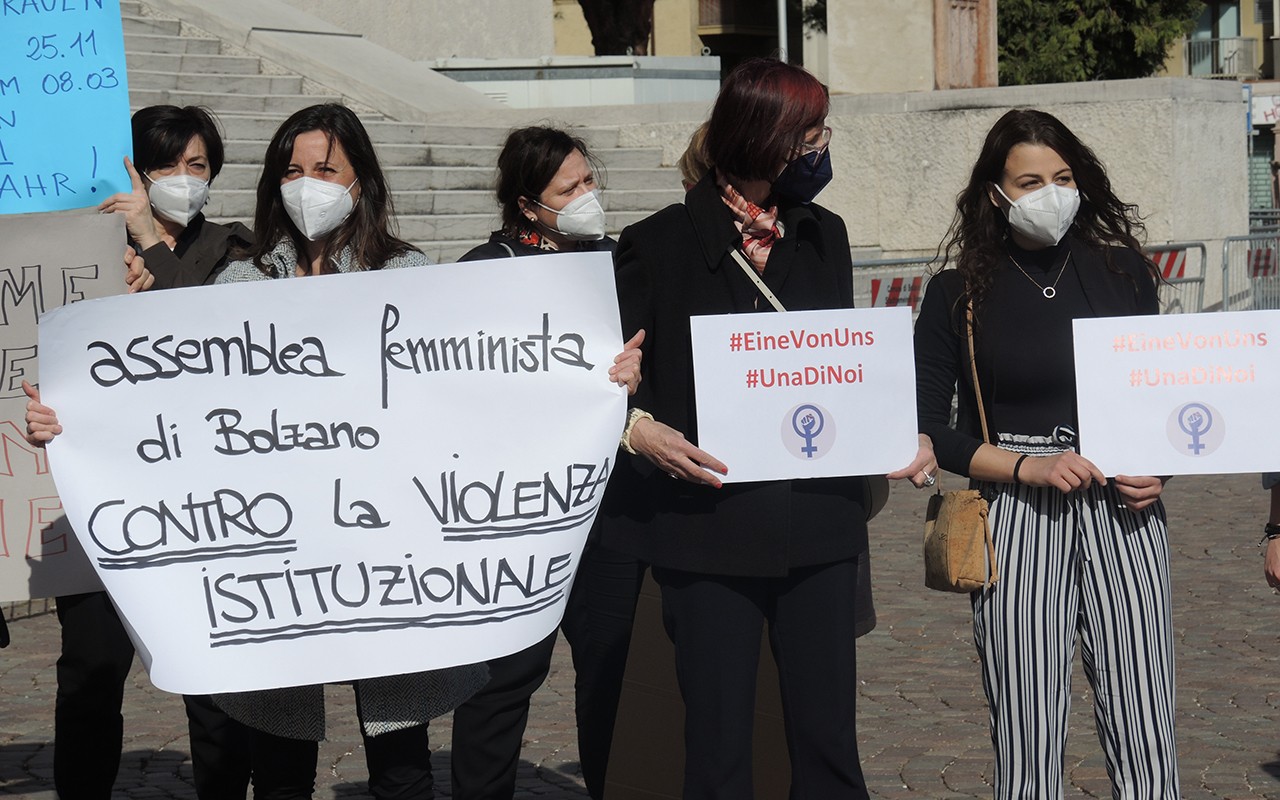 Manifestazione contrasto violenza maschile contro le donne 13