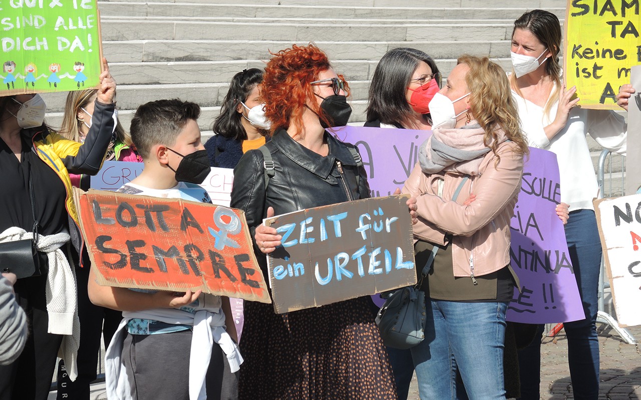 Manifestazione contrasto violenza maschile contro le donne 14