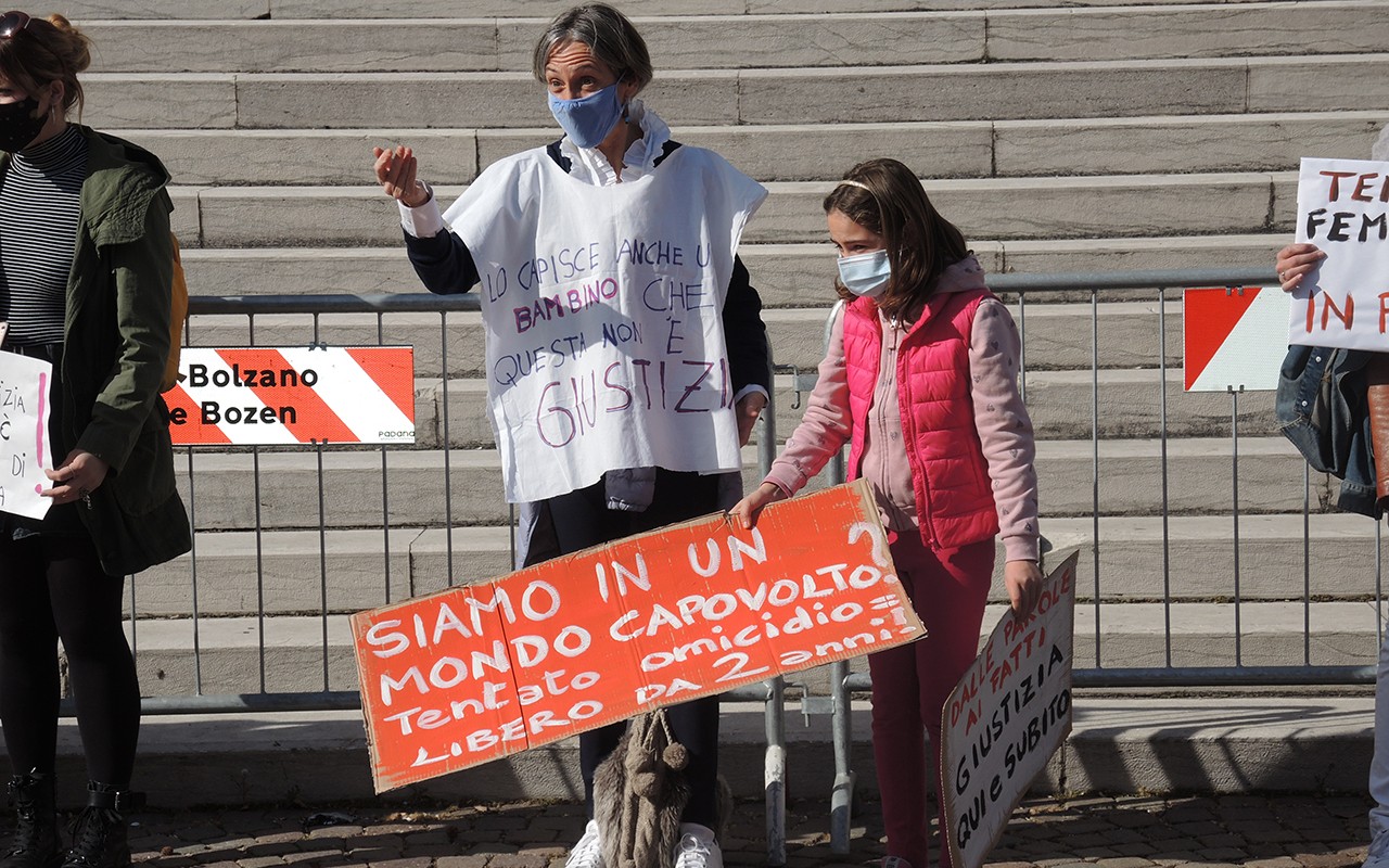 Manifestazione contrasto violenza maschile contro le donne 20