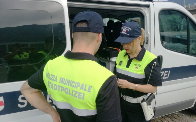 BOLZANO, GUIDA AUTOCARRO CON 2,84 DI TASSO ALCOLEMICO, AUTISTA STRANIERO DENUNCIATO