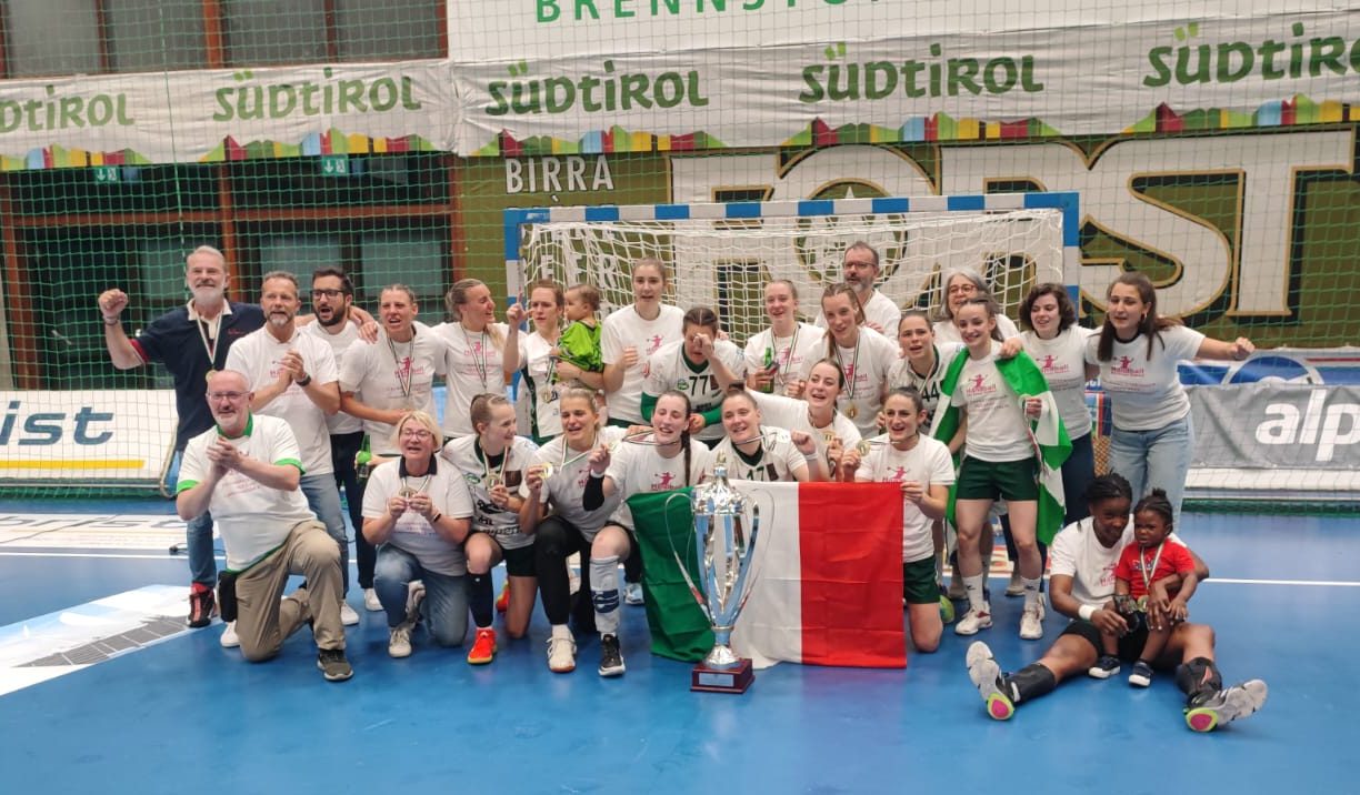 PALLAMANO FEMMINILE BRESSANONE CAMPIONE D'ITALIA PER L'8/A VOLTA