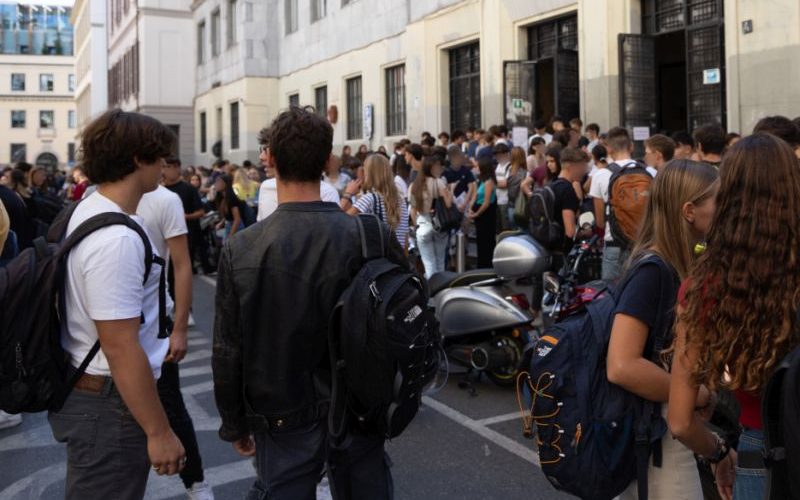 BOLZANO, MANIFESTAZIONI PER IL CAROVITA, DUE LE MANIFESTAZIONI PREVISTE VENERDì 30 OTTOBRE
