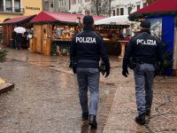 POLIZIAMERCATINOBOLZANO._rsz