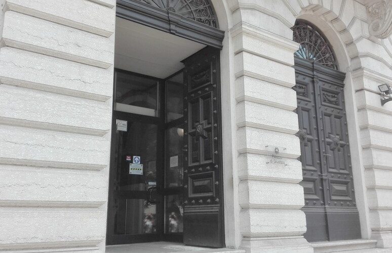 OMICIDIO SARTORI A ROVERETO, ASSOLTO IL FIGLIO