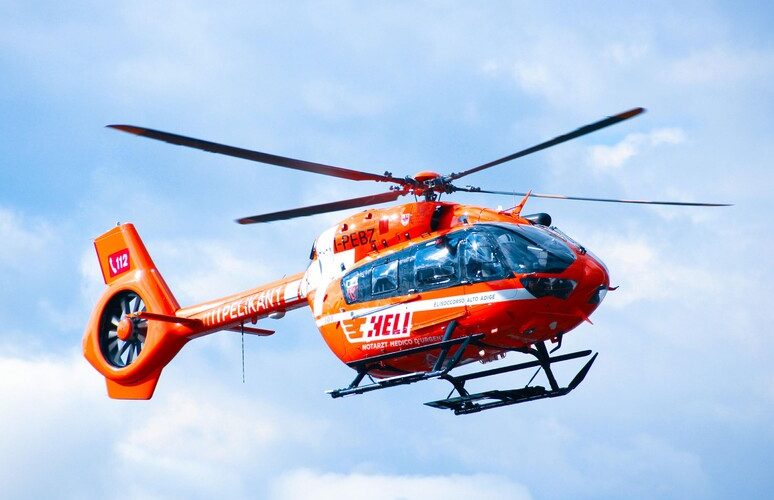 SCONTRO SUGLI SCI A PLAN DE CORONES, È GRAVE UNA BAMBINA DI 9 ANNI