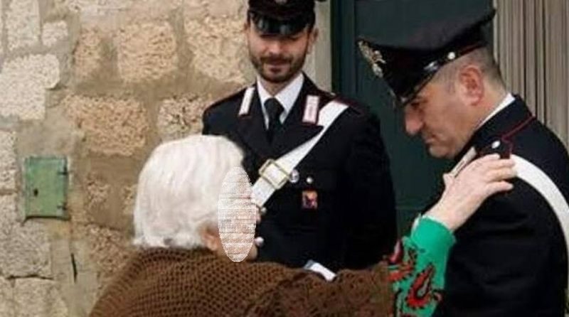 BOLZANO, SI FINGE TECNICO E RUBA I GIOIELLI