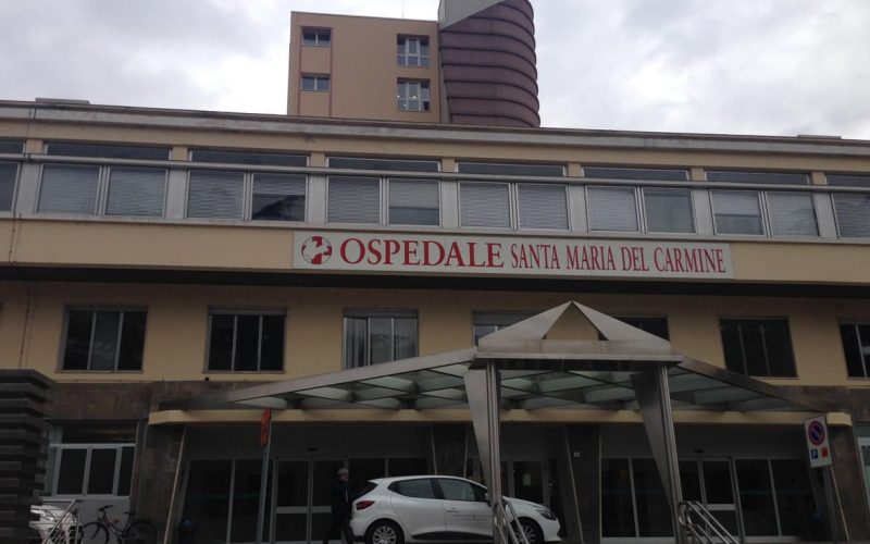 ROVERETO, 20 ENNE FERITO A COLTELLATE
