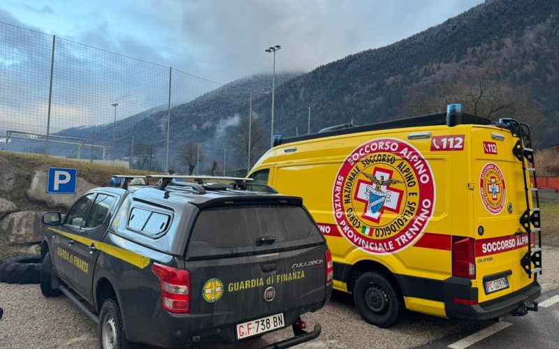 VAL DI NON, PRECIPITA UN ALIANTE, MORTO IL PILOTA