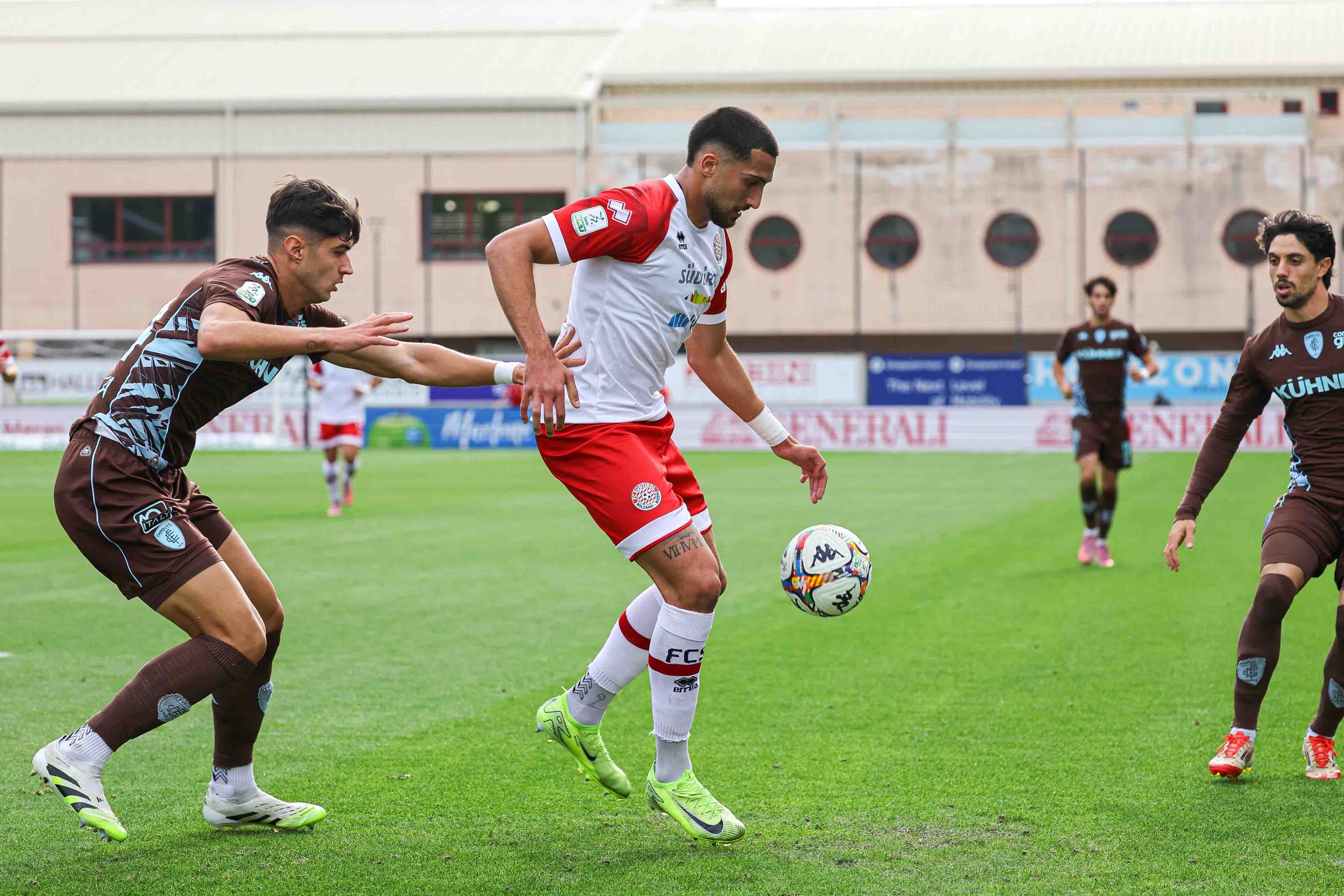 SERIE B, L’FC SUEDTIROL NULLA PUO’ CONTRO IL FROSINONE CHE SI IMPONE PER 3 A 1