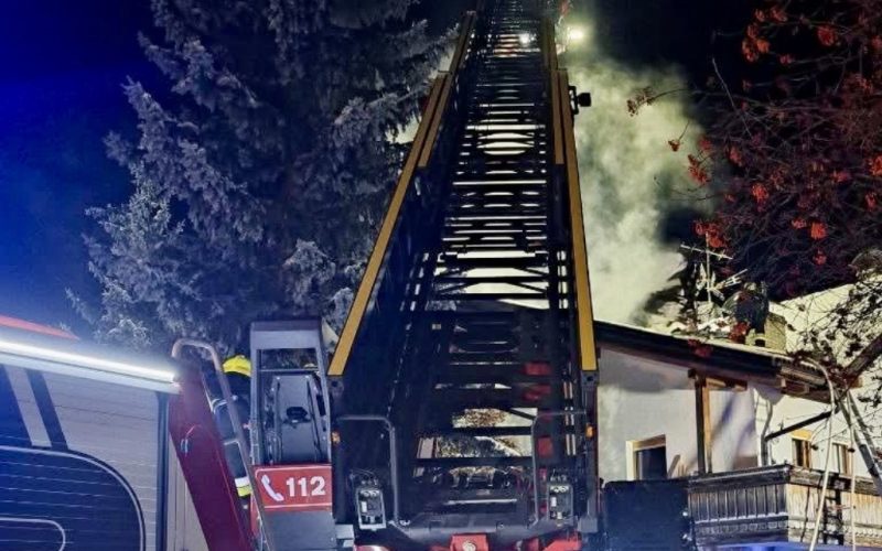 MASO IN FIAMME IN VAL SARENTINO