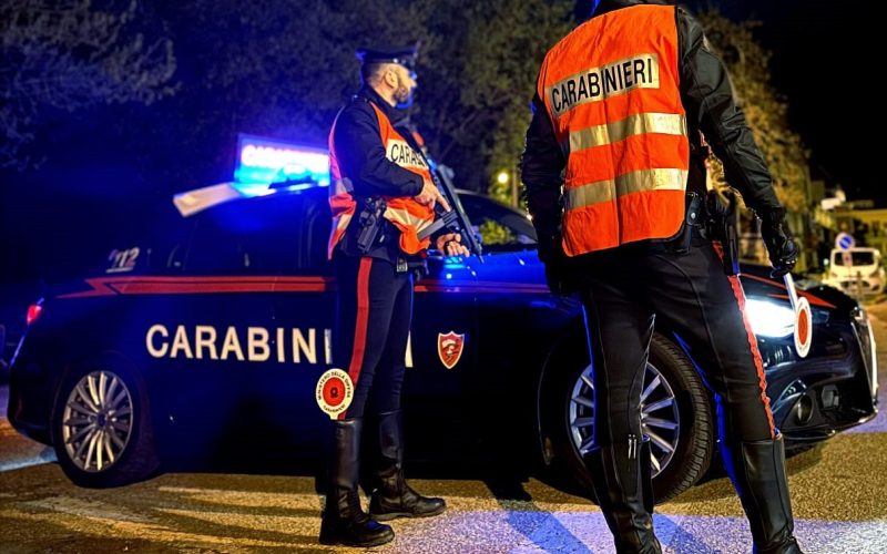 LAION, SPERONA L’AUTO DEI CARABINIERI, DENUNCIATO UN GIOVANE 25ENNE FERMATO A VILLANDRO