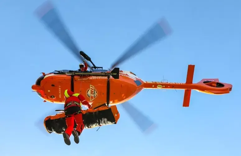 VALANGA CON DUE MORTI SOPRA SOLDA 