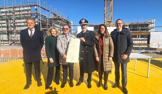 APPIANO, POSATA LA PRIMA PIETRA PER LA NUOVA CASERMA DEI CARABINIERI