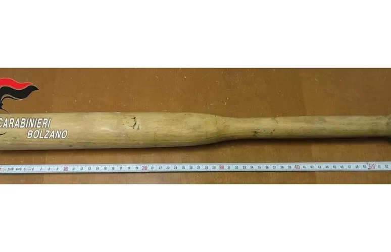 RIO PUSTERIA, AVEVA UNA MAZZA DA BASEBALL OCCULTATA IN AUTO, DENUNCIATO 33ENNE