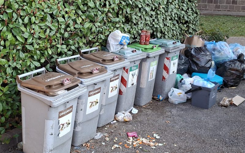 TRENTO, ABBANDONO DEI RIFIUTI ACCANTO AI CESTINI: PRIME 6 MULTE DA MILLE EURO