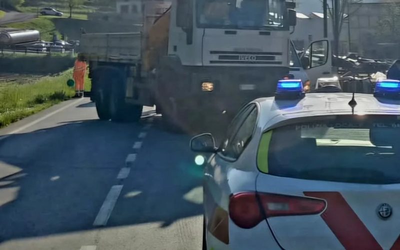 GIUDICARIE, SCONTRO FRONTALE TRA DUE MEZZI A PREORE