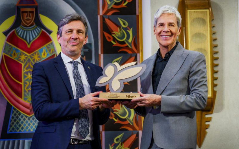 CLAUDIO BAGLIONI A TRENTO: L’INCONTRO AL BONPORTI E LA FARFALLA DEL TRENTINO 