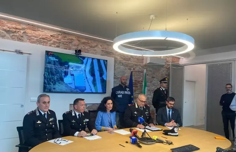 RIFIUTI CONTAMINATI, CINQUE GLI ARRESTI IN ALTO ADIGE TRA CUI UN DIRIGENTE PROVINCIALE DELL’AGENZIA PER L’AMBIENTE