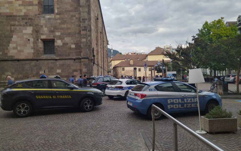 TENTA DI SFUGGIRE AD UN CONTROLLO, ARRESTATO A BOLZANO
