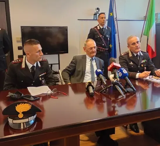 FURTI NEGLI HOTEL DI LUSSO, I CARABINIERI DI BRESSANONE SMANTELLANO UNA HOLDING  ALBANESE