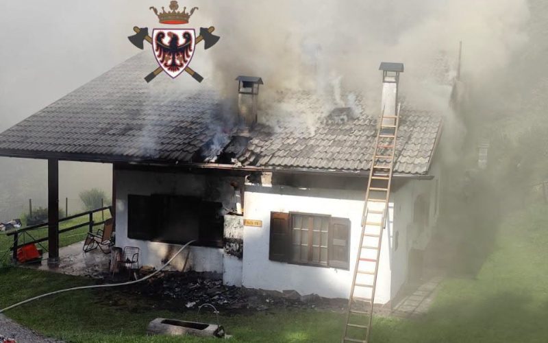 BAITA IN FIAMME SOPRA TIONE