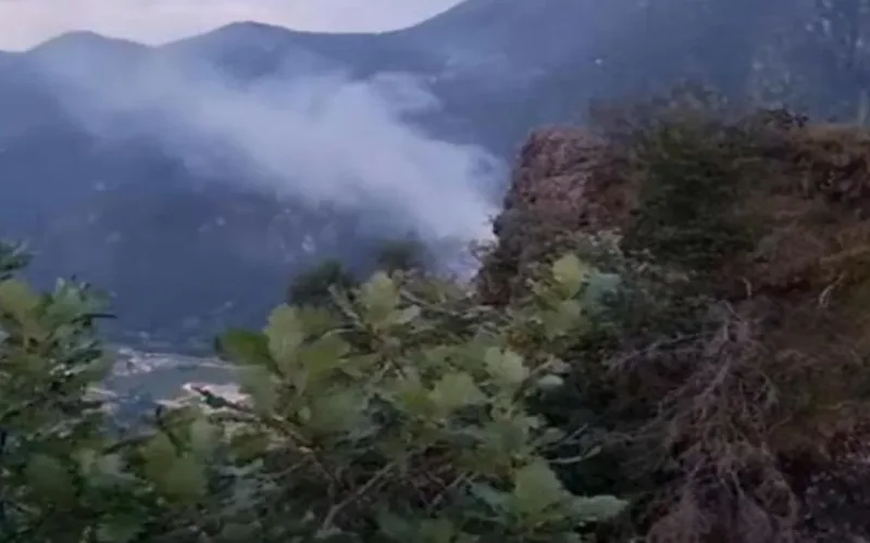 CONDINO, SOTTO CONTROLLO L’INCENDIO AI PASCOLI DI COLDON