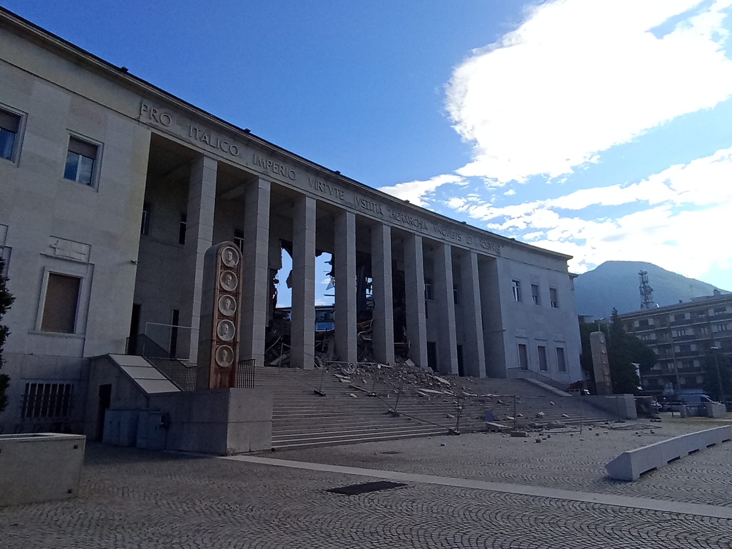 CROLLO DEL TRIBUNALE DI BOLZANO, LA SEDE PROVVISORIA SARA’ IN VIA ALTO ADIGE