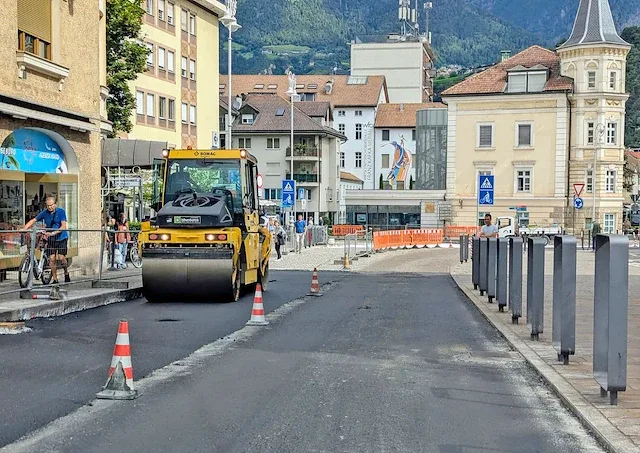 MERANO, GIOVEDÌ 16 LUGLIO PIAZZA TEATRO RIAPRE AL TRAFFICO
