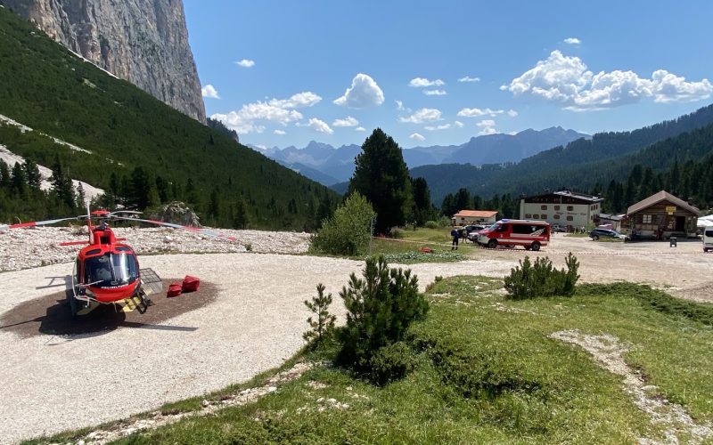 EVACUATO IL RIFUGIO PASSO PRINCIPE IN VAL DI FASSA DOPO LE FRANE DI IERI