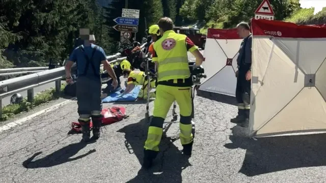 SCONTRO TRA DUE MOTO A STELVIO, UN FERITO GRAVE