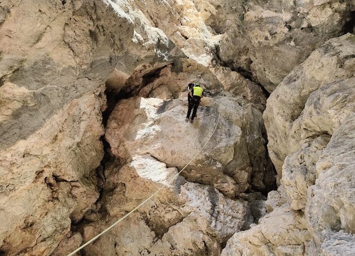 38 ENNE MERANESE SI FA MALE SULLA FERRATA DOPO UNA CADUTA