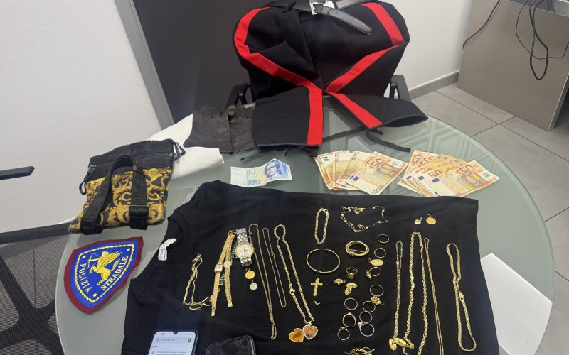PRESUNTI TRUFFATORI ARRESTATI AL CASELLO DI ROVERETO SUD