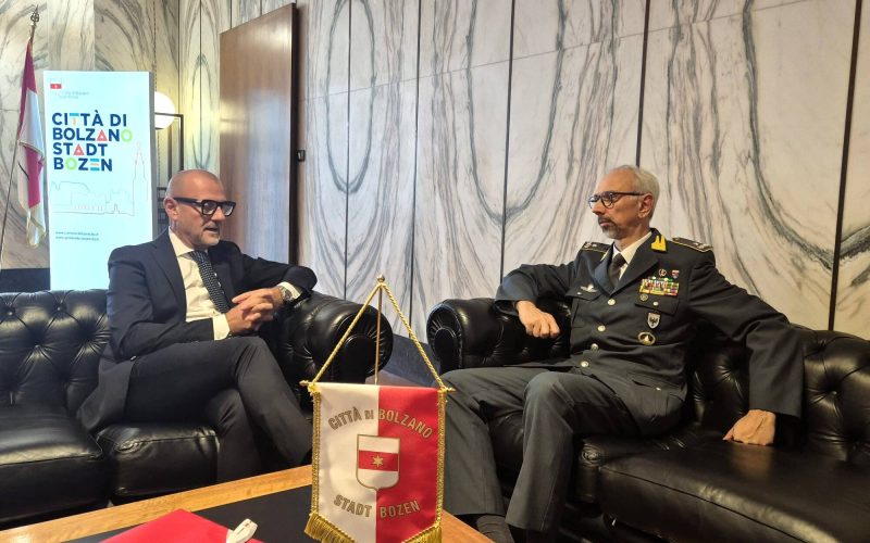 BOLZANO, IL SINDACO CLAUDIO CORRARATI INCONTRA IL GENERALE CARLO LEVANTI