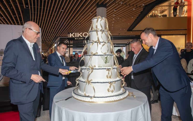 BOLZANO, BUON COMPLEANNO WALTHERPARK, SPENTA LA PRIMA CANDELINA